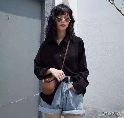女士黑色衬衣怎么搭配(图32)