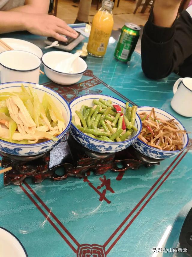 大学没毕业可以考营养师吗知乎 高中毕业可以报考营养师吗？