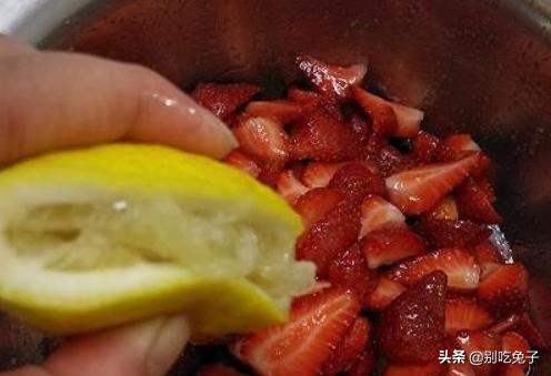 怎样做草莓酱-怎样做草莓酱 自制视频