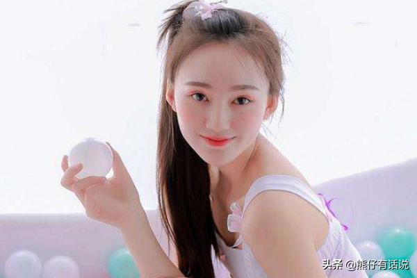 男人也喜欢有钱的女人(图1)