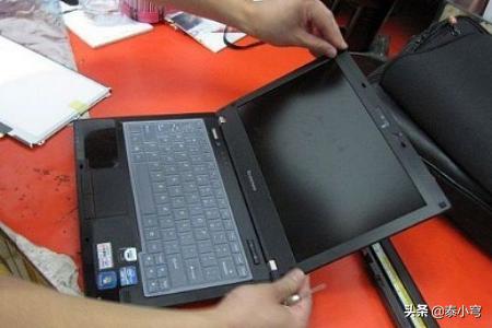 [联想笔记本拆机]联想笔记本拆机步骤？