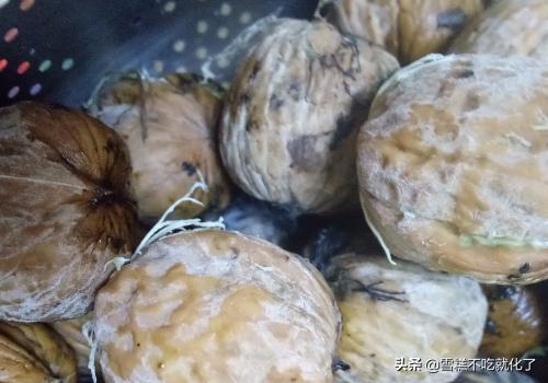 新鲜的核桃仁怎么脱皮吃(图4)