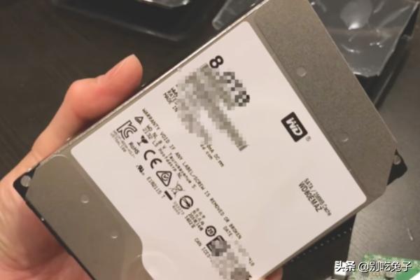 西数移动硬盘拆解西数移动硬盘拆解视频