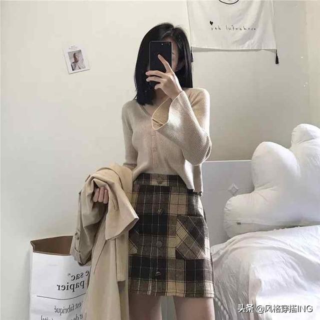 毛衣呢子短裙如何搭配衣服(图4)