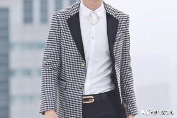 大外套如何搭配男士衣服(图5)