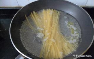 意大利面的家常做法_意大利面10种做法