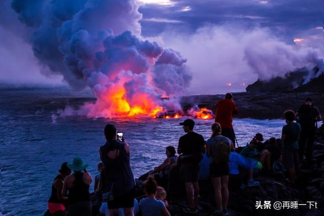 火山爆发时的景色是怎样的