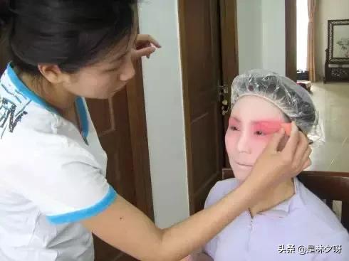 看话剧化妆技巧图片
