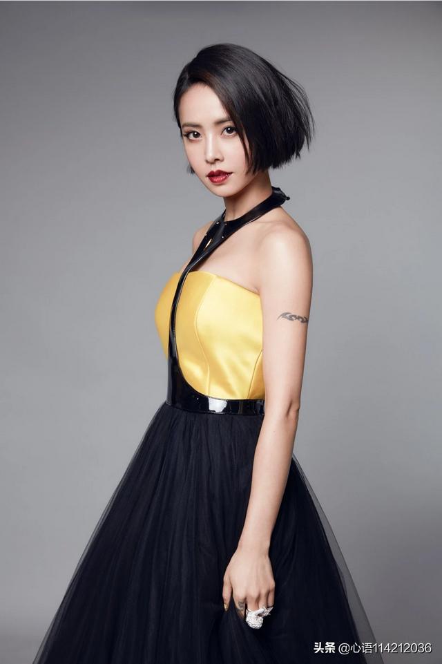 基础裙子如何搭配衣服女(图9)