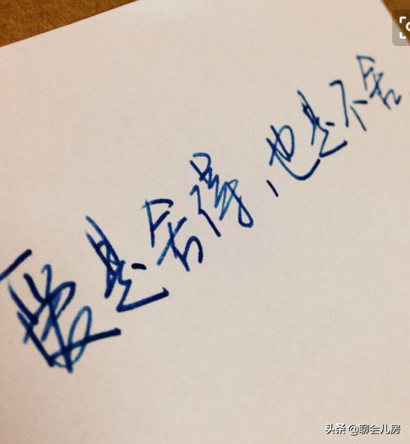 关于爱的作文题目（关于爱的作文题目怎么写）