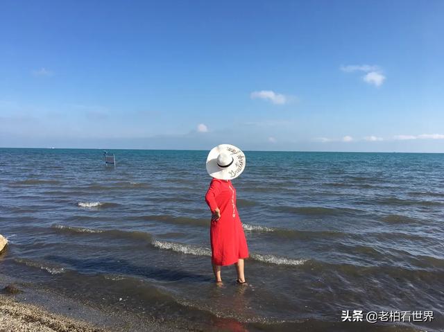 打算去青海玩，都有什么景点，需要带什么衣服