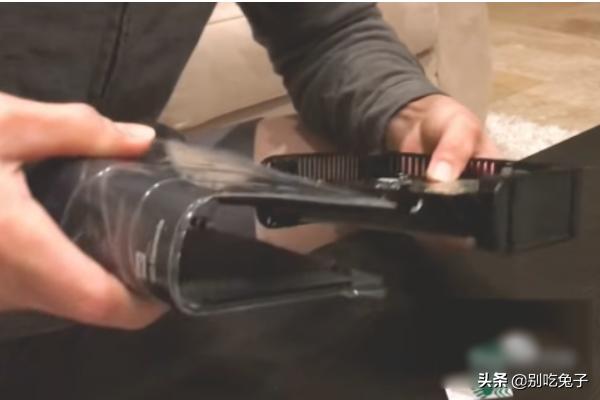 西数移动硬盘拆解西数移动硬盘拆解视频