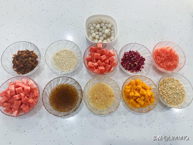 夏天美食甜品做法不用（夏天天气热，宝宝吃什么都没胃口，都有哪些消暑的甜品？）