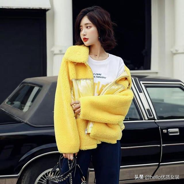 黄色娃娃衫如何搭配衣服(图2)