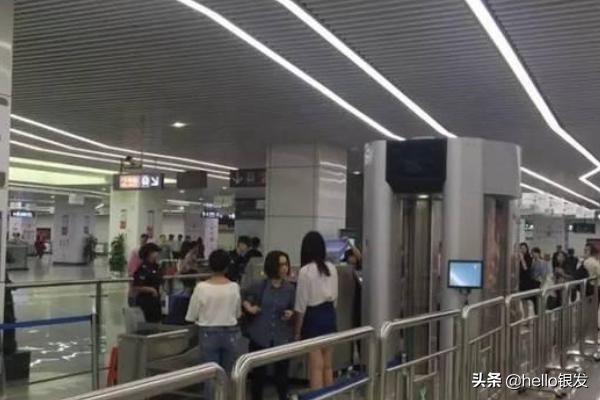有谁在深圳地铁做安检的朋友，可以说一下待遇如何吗，谢谢？
