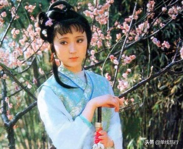 黛玉葬花_黛玉葬花时间