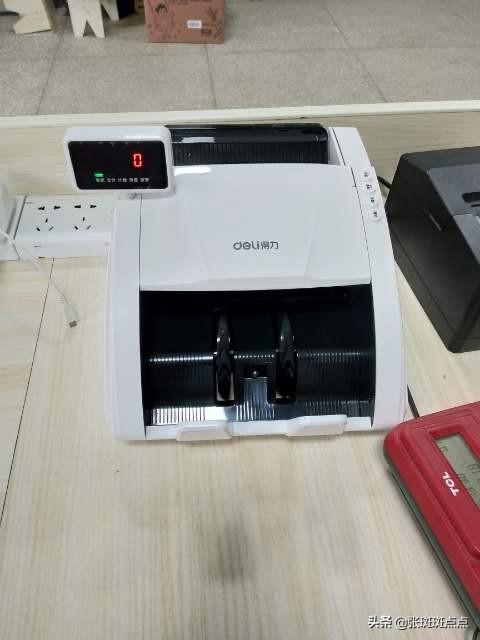 [康艺点钞机]康艺点钞机ht9000恢复出厂设置就变成这样了。有没有说明也可以给一份？