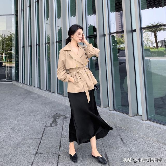 黑色紧身吊带如何搭配衣服(图18)