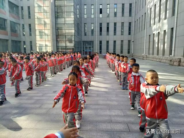 小学一年级上册美术教案， 小学一年级上册美术教案人教版2012