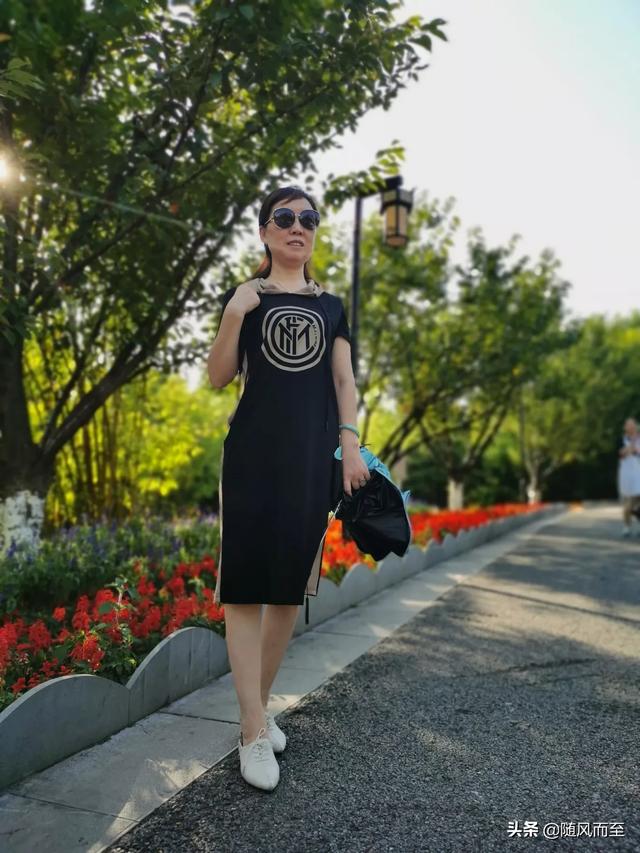 50岁女人照相如何摆造型(图4)