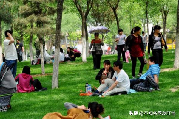 高情商的女人十大特点（高情商女人的五大标准）(图7)