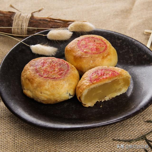 网友晒中秋悟空月饼（马上中秋节了，月饼有哪些品种呢？）