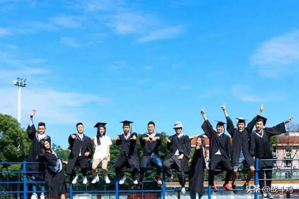 学士服化妆技巧图解
