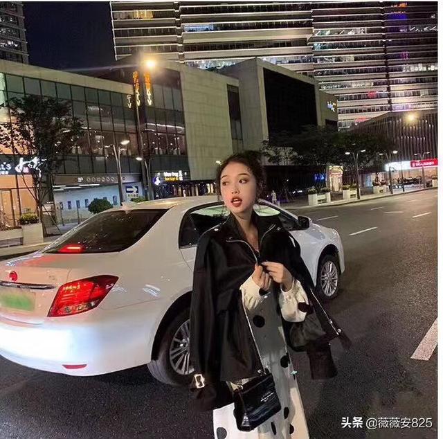 半截裙中长款怎么搭配(图7)