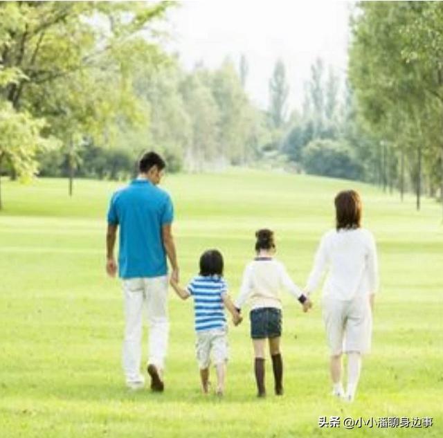 宝妈们产后都是自己带的孩子吗，有必要请保姆吗,第3张