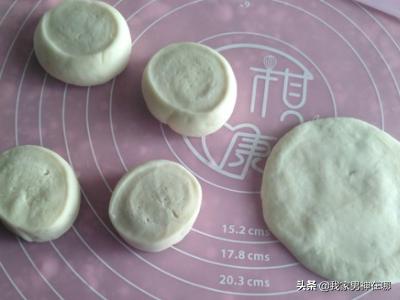 五花肉馅的家常菜的做法(图2)