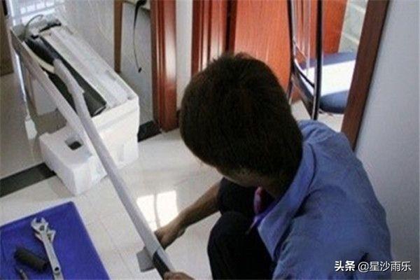 带阳台的卧室怎么装空调，有阳台的房间怎么装空调