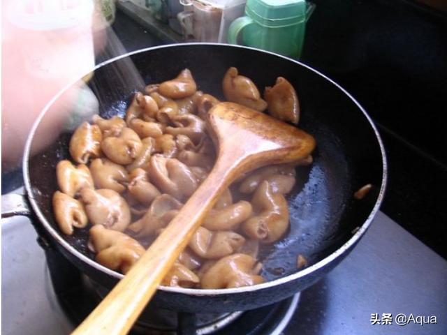 妈妈家常菜的做法炒大肠(图5)