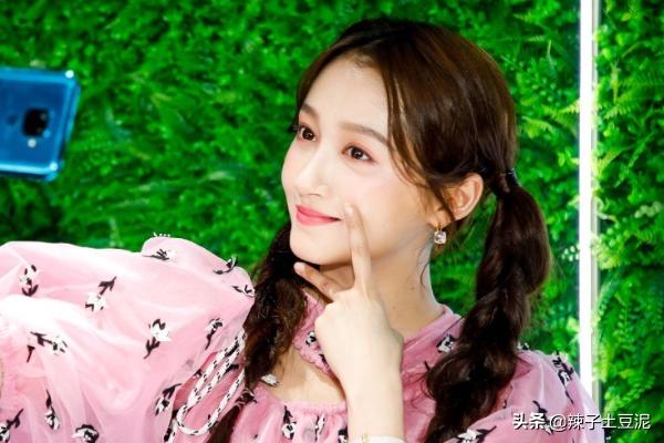 [好热图片]齐耳短发军训会热吗？