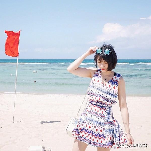 短发穿搭旅游女， 短发穿搭旅游女生