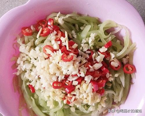 凉拌莴笋的做法-凉拌莴笋的做法视频