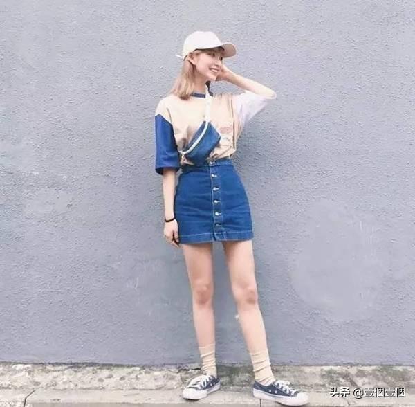 大学女生一般穿什么衣服？穿裙子的多吗？