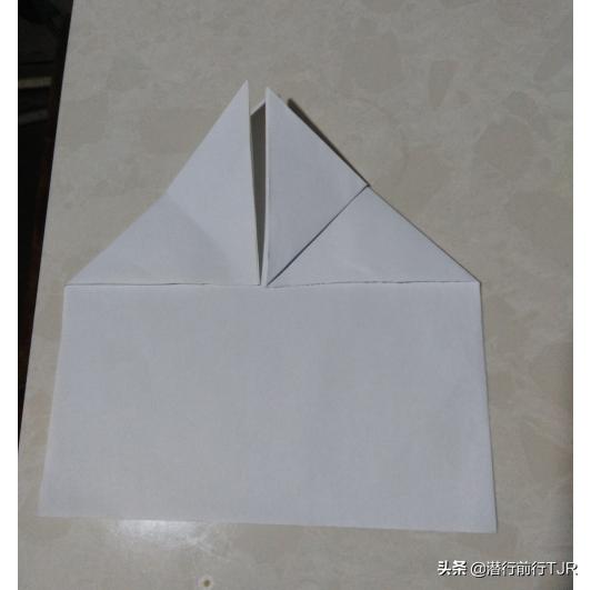 如何折翅膀能扇的纸飞机教程视频下载