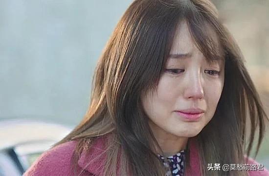 女性总是掉头发怎么回事（女性掉头发怎么回事一抓一把的那种）(图2)