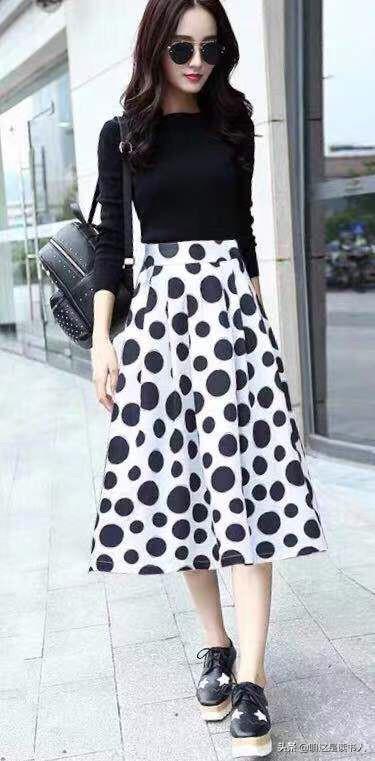 白色大波点衬衣如何搭配(图13)