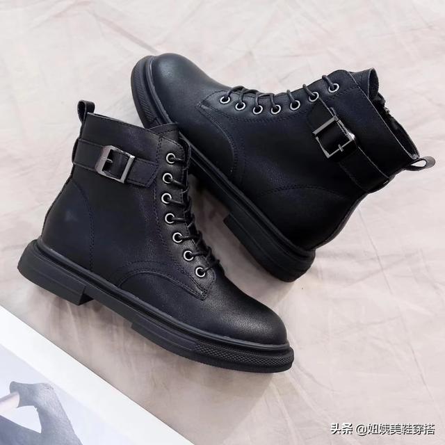 短款皮草如何搭配打底衫(图6)