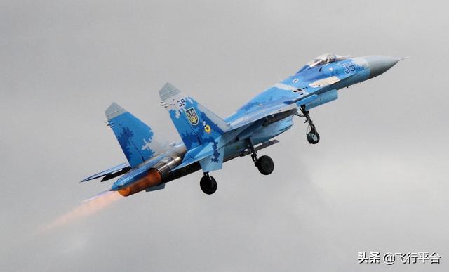 中国航空市场新高度（飞机的飞行高度和飞行速度一般是多少？）