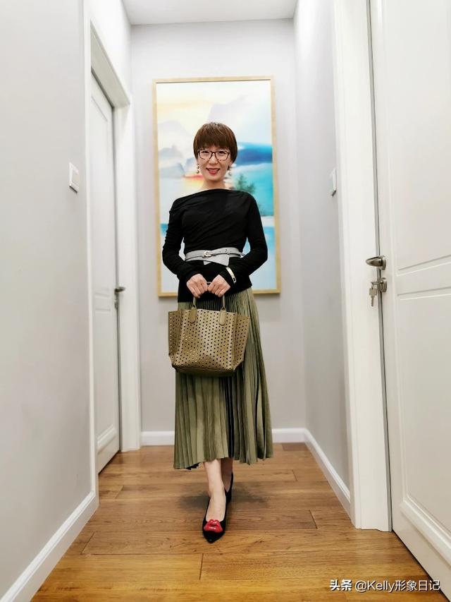 如何搭配半截裙好看女士(图4)