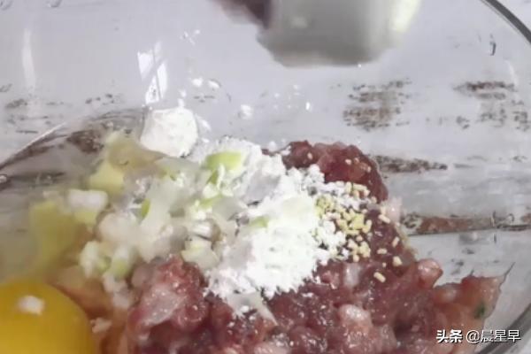 狮子头的做法（狮子头的做法是什么？）