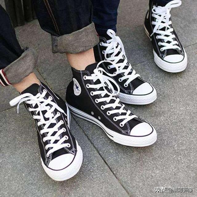 运动鞋怎么搭配衣服女图片(图13)