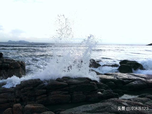 大海的微信头像寓意,和姐妹去海边玩发朋友圈的句子