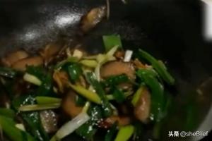 蒜苗炒腊肉-蒜苗炒腊肉的做法