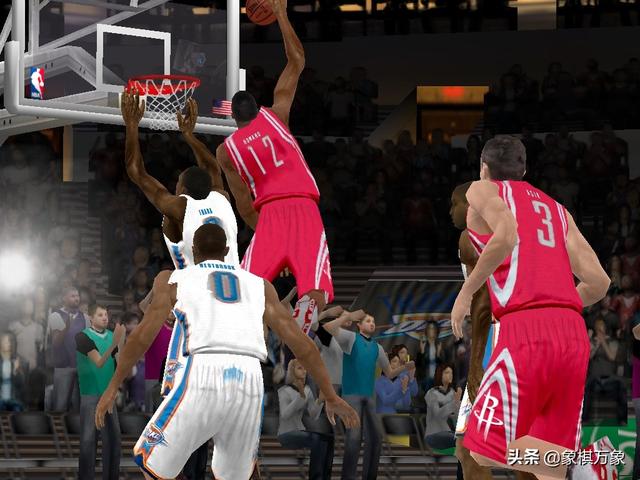 nba2k14怎么花式扣篮？