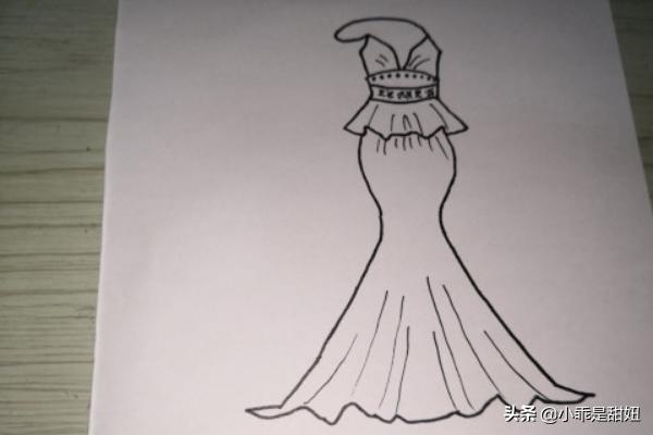 手绘婚纱服装设计图，手绘婚纱服装设计图片