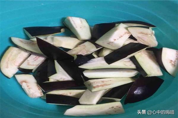 红烧茄子的家常做法_山西红烧茄子的家常做法