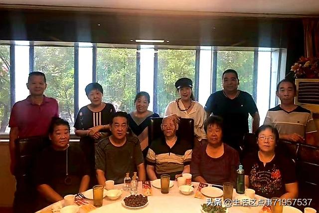 感动的故事有哪些（比较感动的故事）